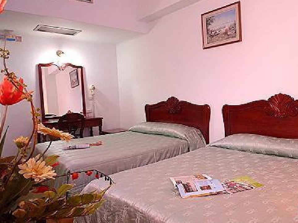 Q21 Hotel Kaohsiung Extérieur photo
